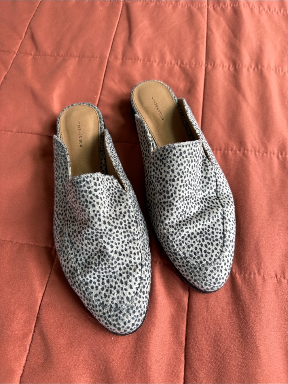 14th & Union Grey Speckled Slip-On Mules